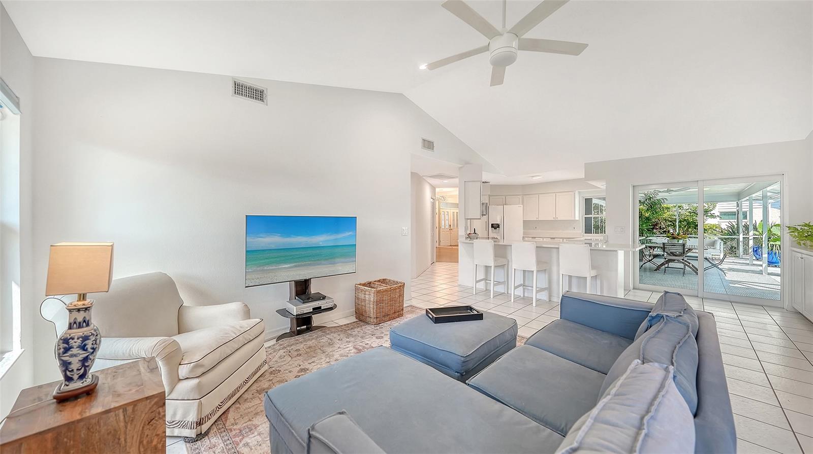 6988 COUNTRY LAKES CIR, SARASOTA, FL, 34243