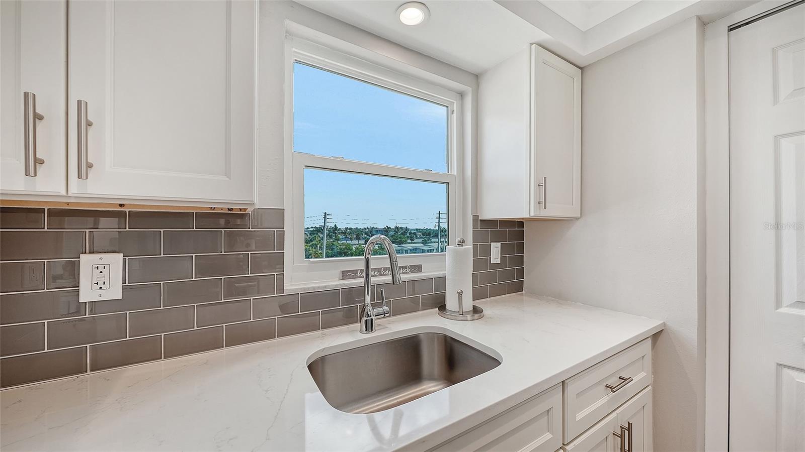 1255 TARPON CENTER DR #406, VENICE, FL, 34285