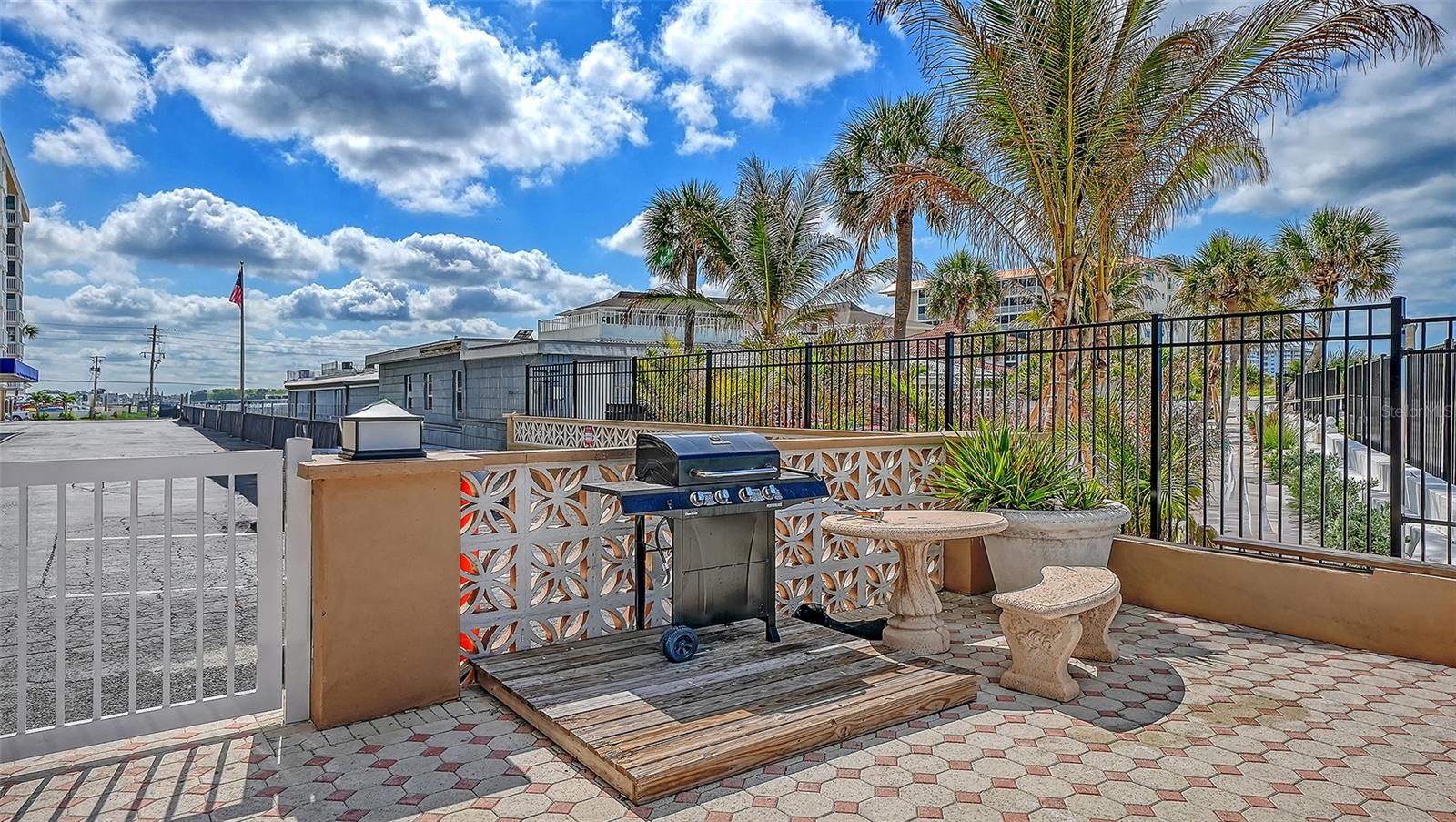 1255 TARPON CENTER DR #406, VENICE, FL, 34285