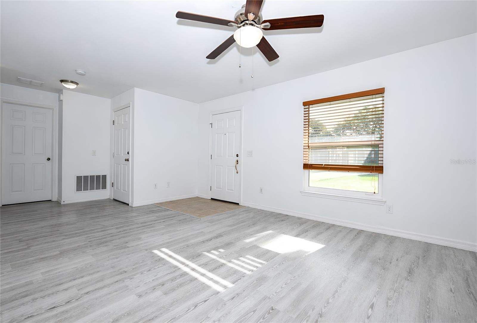 1068 MAYFLOWER AVE, DELTONA, FL, 32725