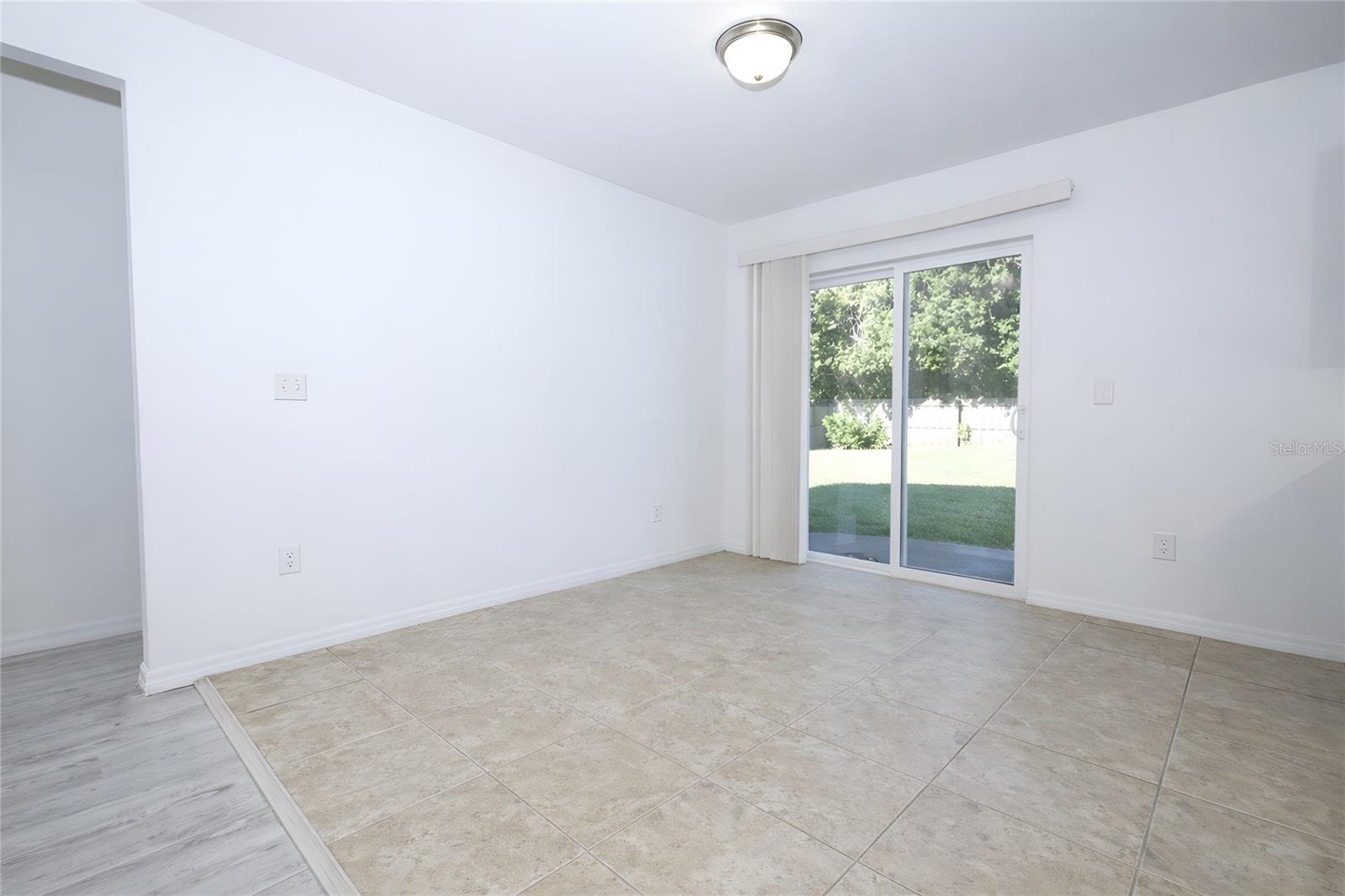 1068 MAYFLOWER AVE, DELTONA, FL, 32725