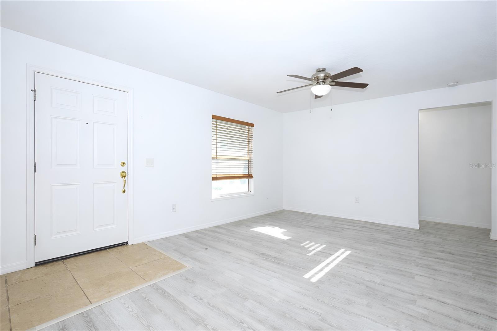 1068 MAYFLOWER AVE, DELTONA, FL, 32725