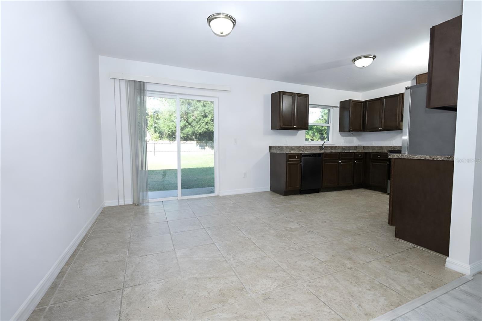 1068 MAYFLOWER AVE, DELTONA, FL, 32725