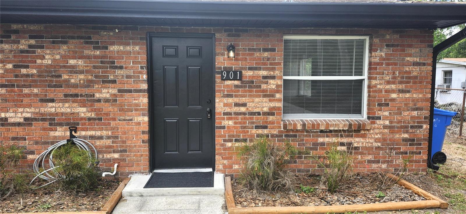 901 S TAYLOR RD, SEFFNER, FL, 33584