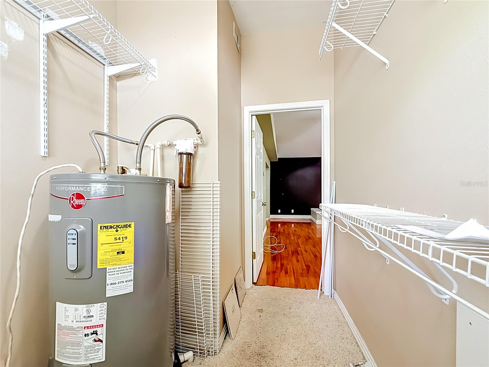 1003 W OUTBOUND PL, TAMPA, FL, 33612