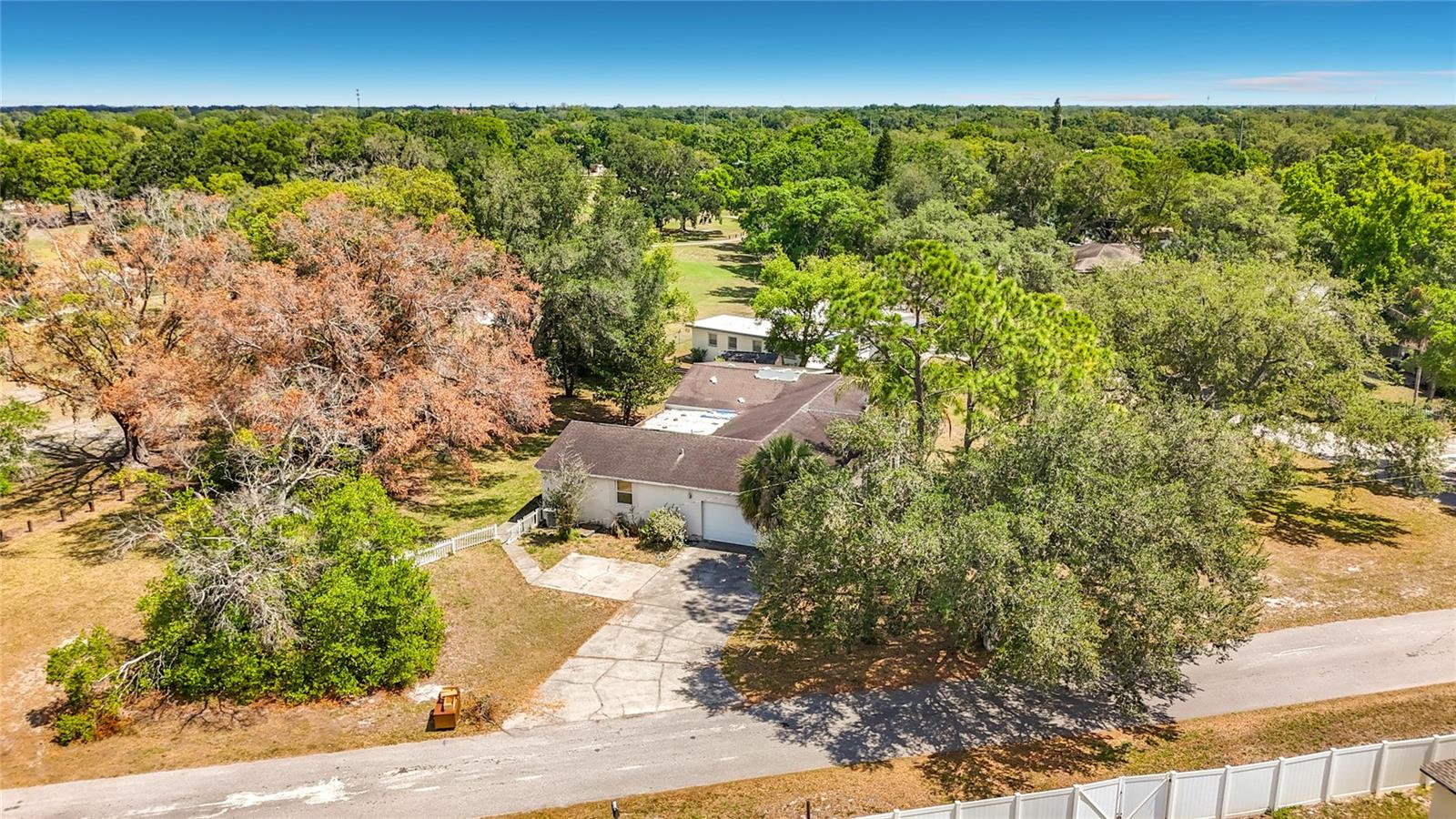 1003 W OUTBOUND PL, TAMPA, FL, 33612