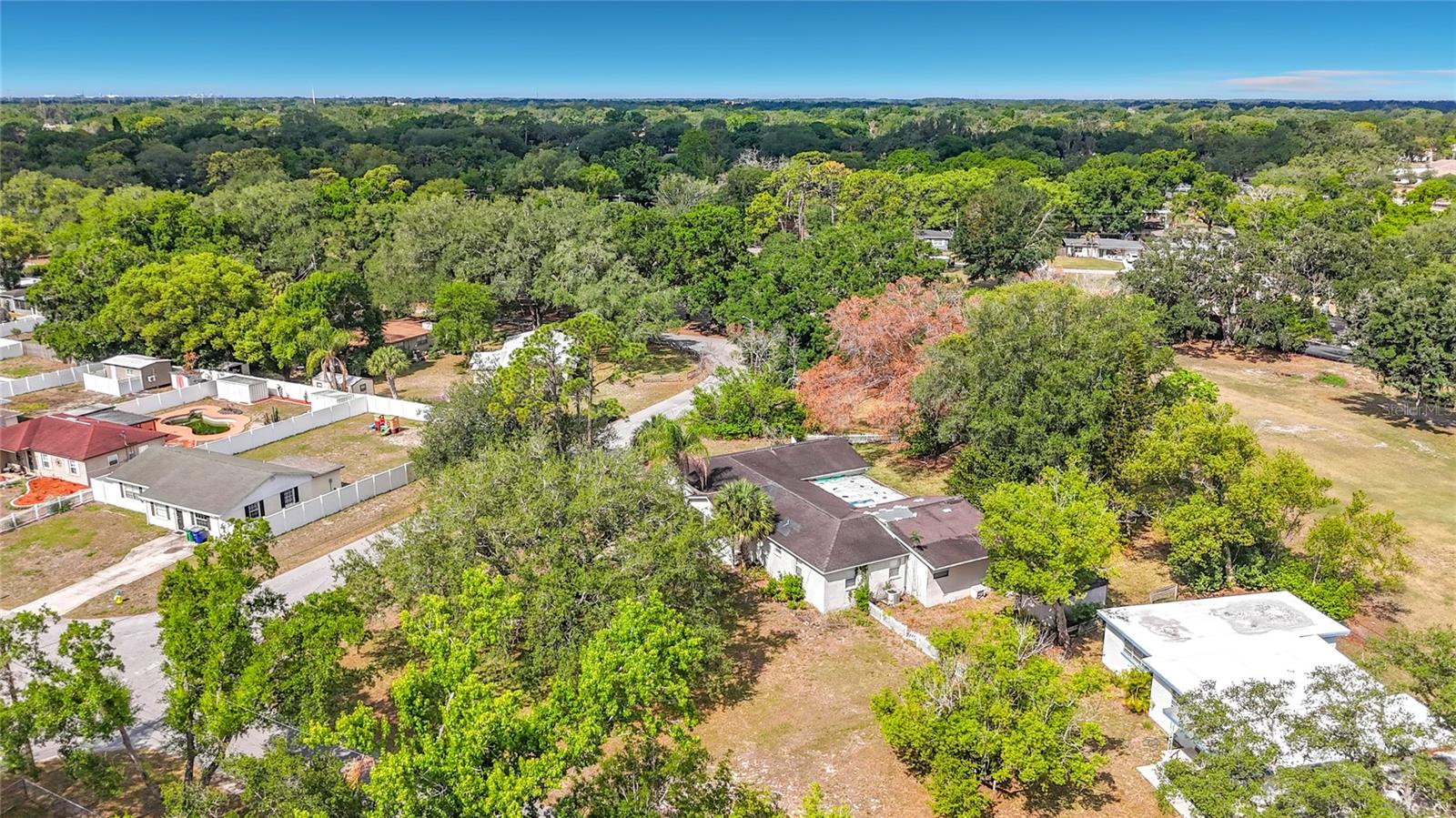 1003 W OUTBOUND PL, TAMPA, FL, 33612