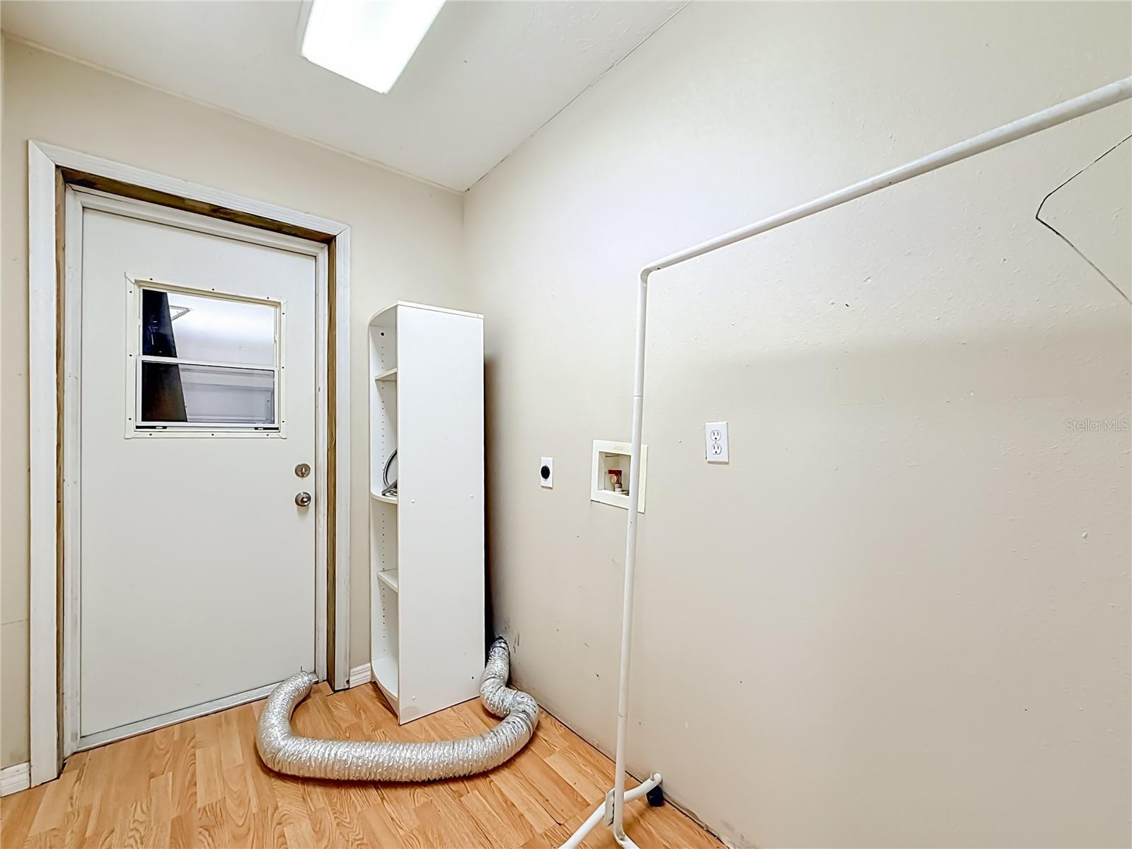 1003 W OUTBOUND PL, TAMPA, FL, 33612