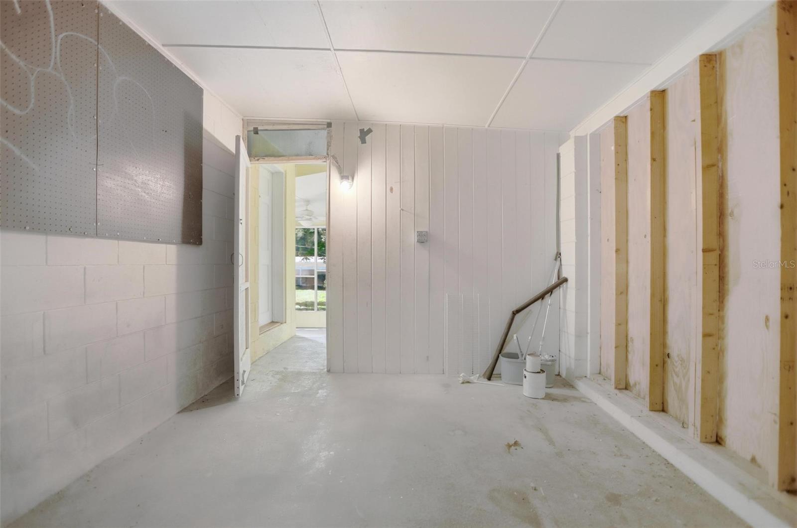 810 S MASSACHUSETTS AVE, DELAND, FL, 32724
