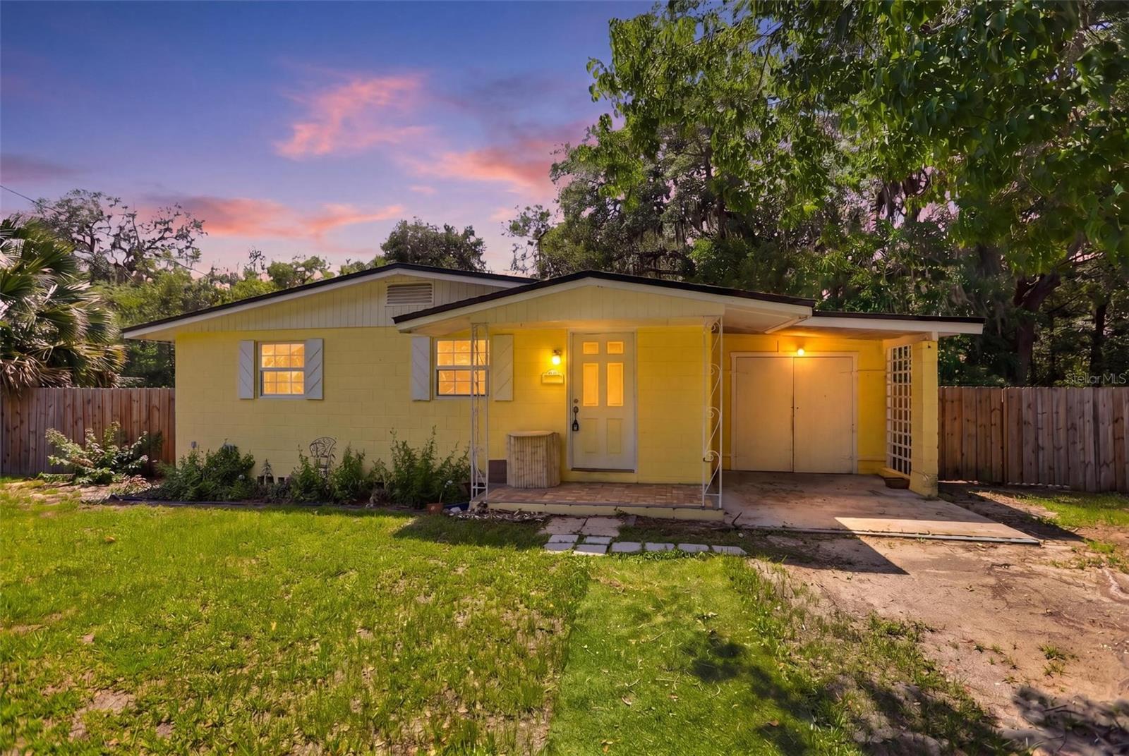 810 S MASSACHUSETTS AVE, DELAND, FL, 32724
