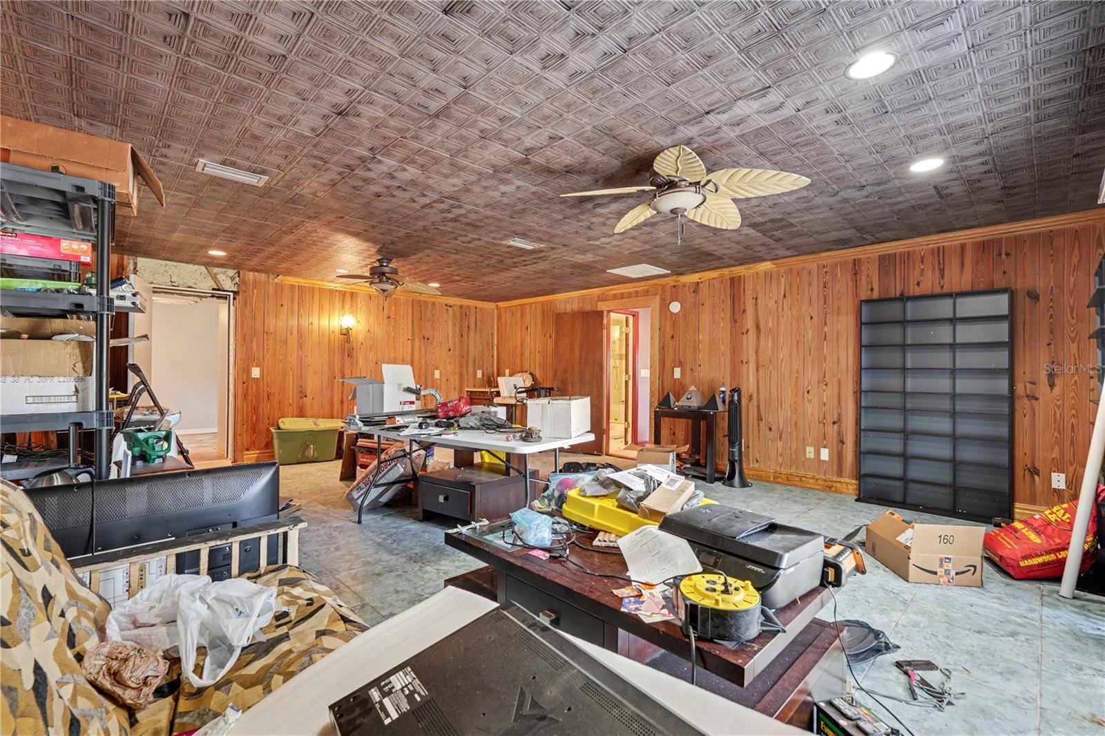 9624 HIDDEN OAKS CIR, TAMPA, FL, 33612