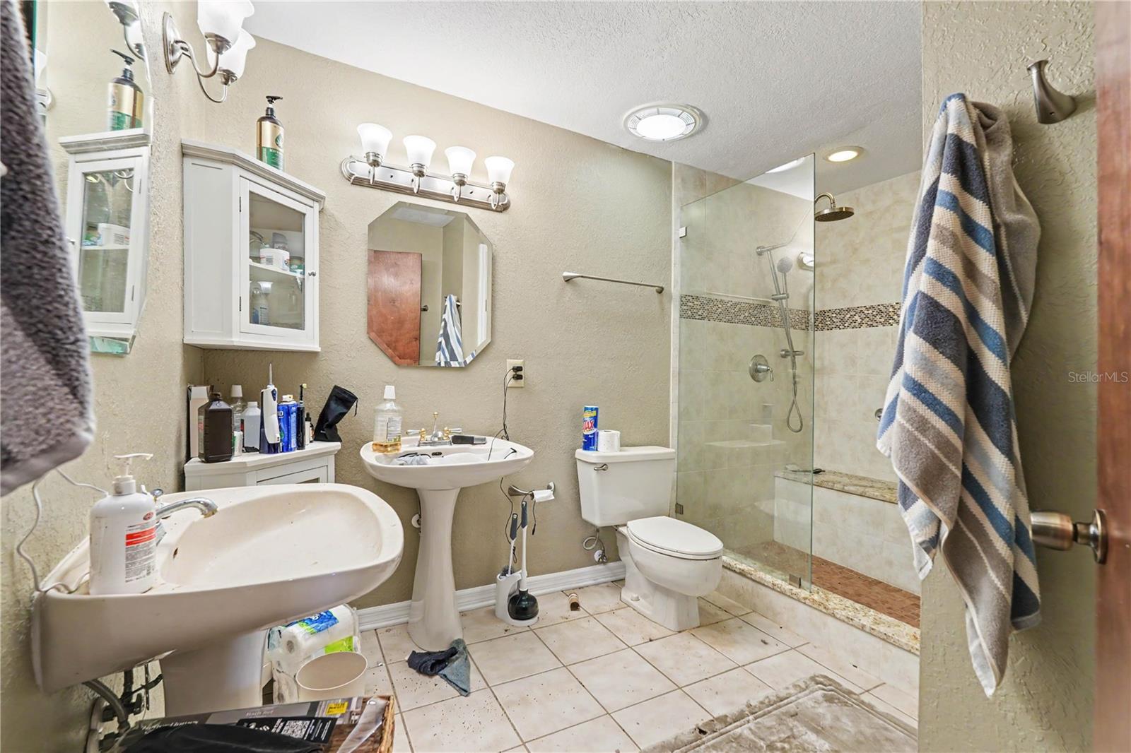 9624 HIDDEN OAKS CIR, TAMPA, FL, 33612