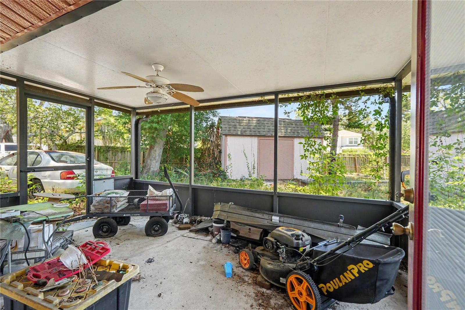 9624 HIDDEN OAKS CIR, TAMPA, FL, 33612