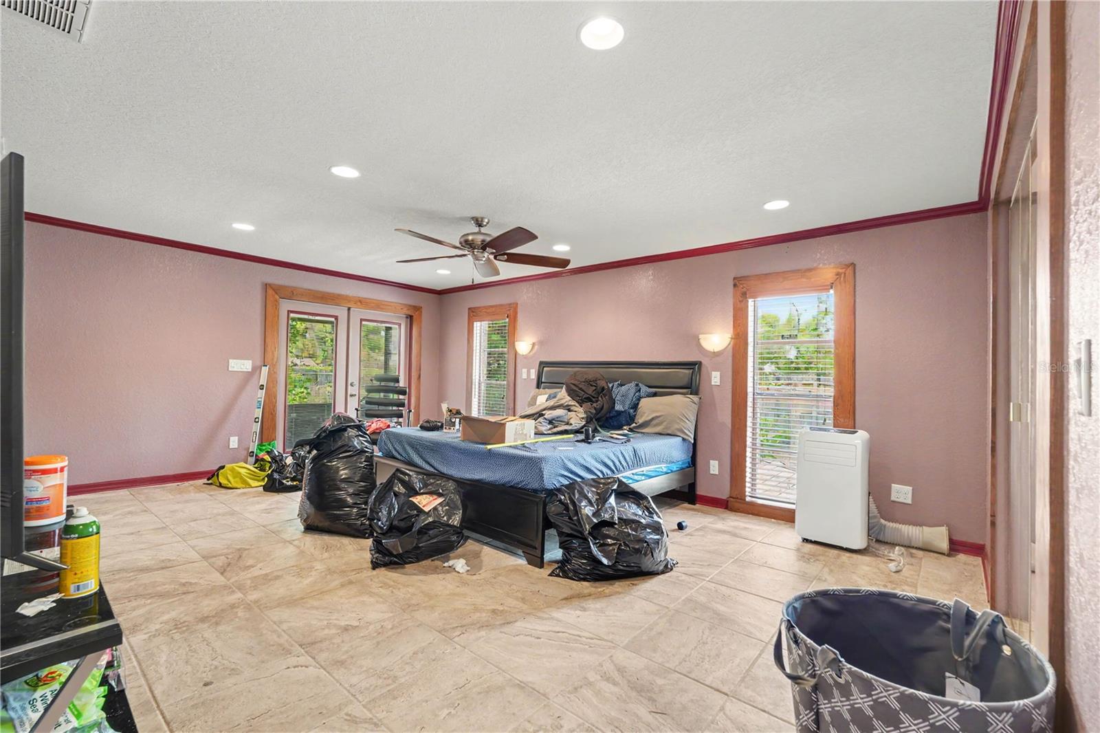 9624 HIDDEN OAKS CIR, TAMPA, FL, 33612