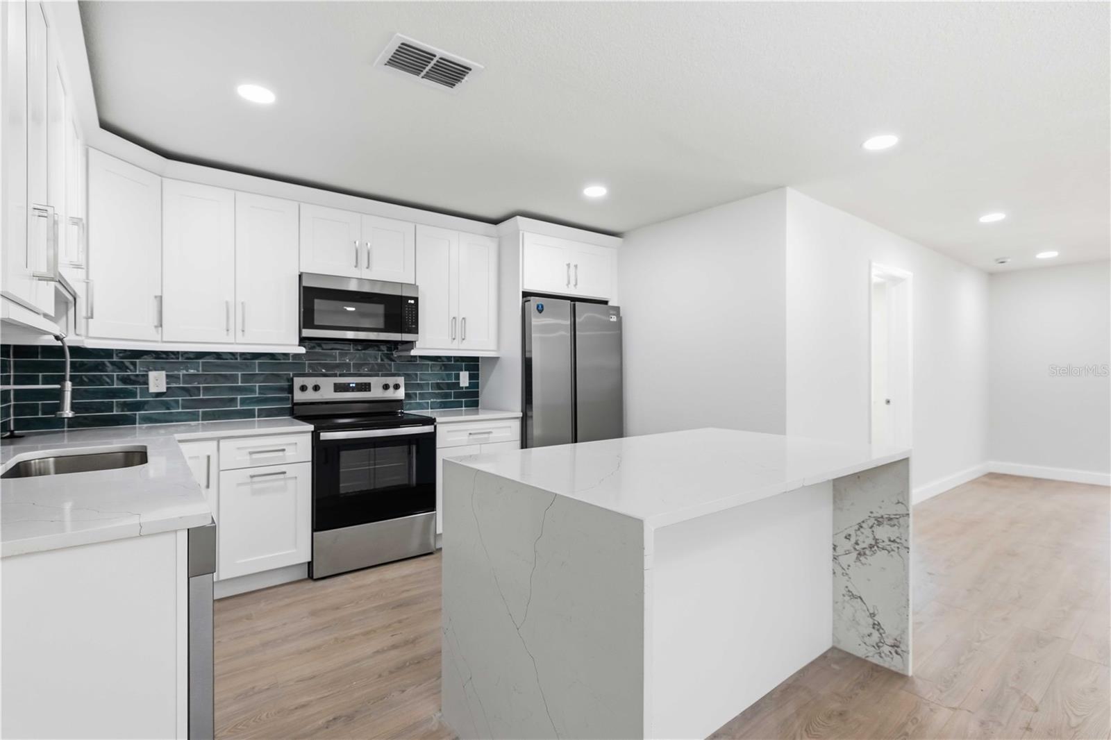 1016 71ST ST NW, BRADENTON, FL, 34209