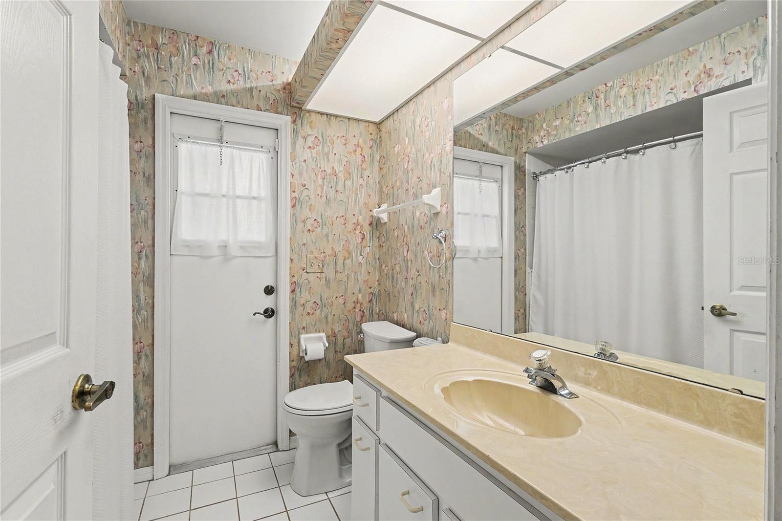 5657 29TH STREET CIR E, BRADENTON, FL, 34203