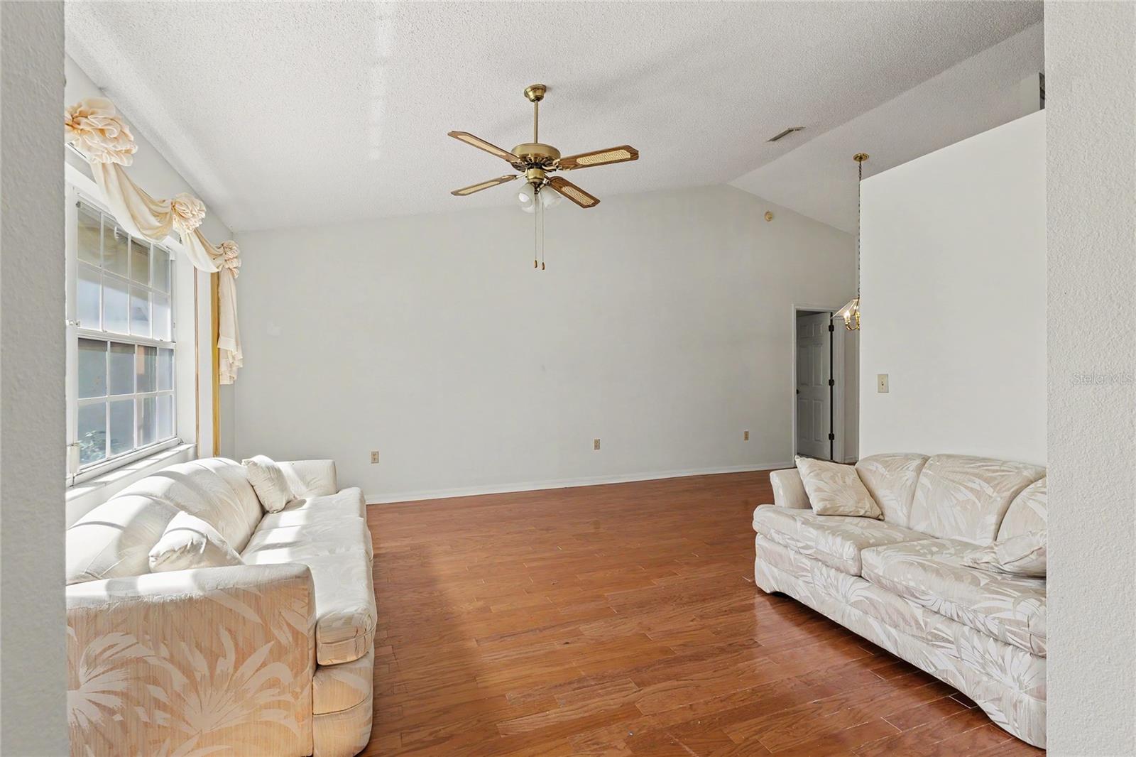 5657 29TH STREET CIR E, BRADENTON, FL, 34203