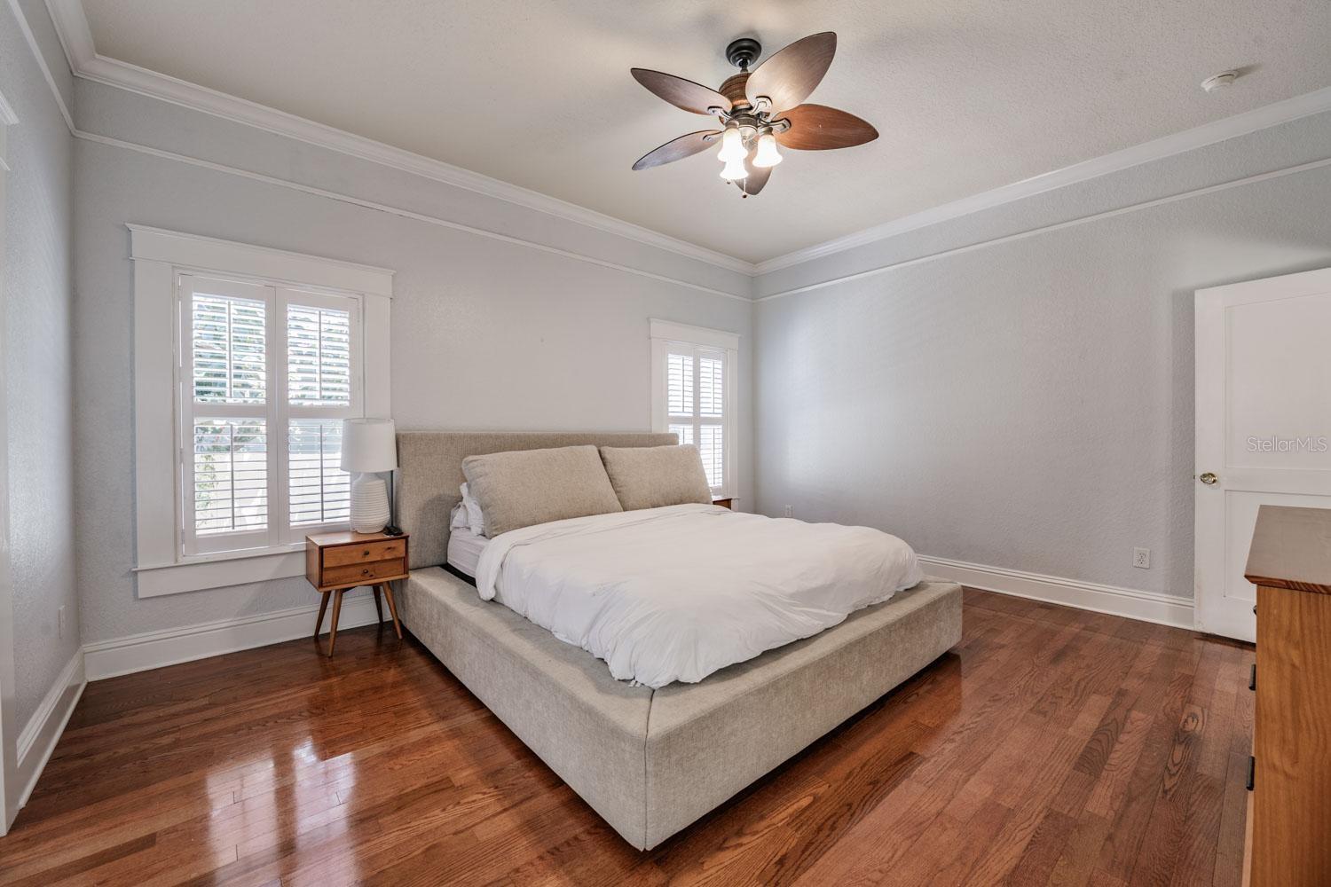 5804 N 9TH ST, TAMPA, FL, 33604