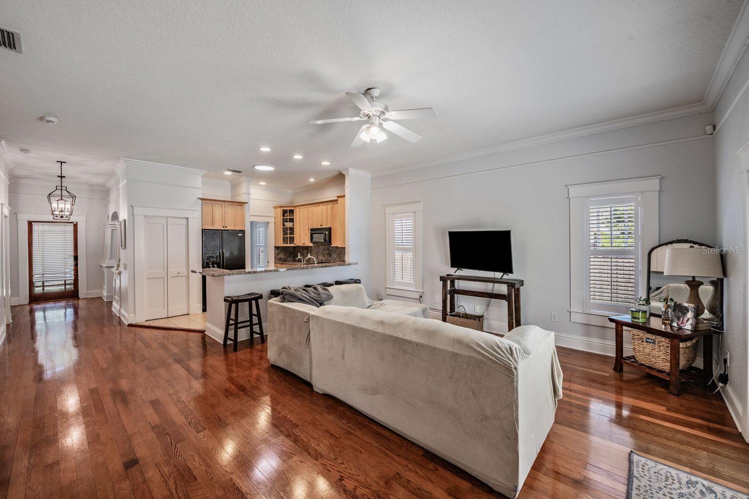 5804 N 9TH ST, TAMPA, FL, 33604