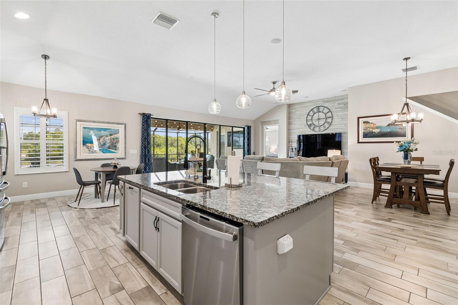 14622 RED CASTLE AVE, LITHIA, FL, 33547
