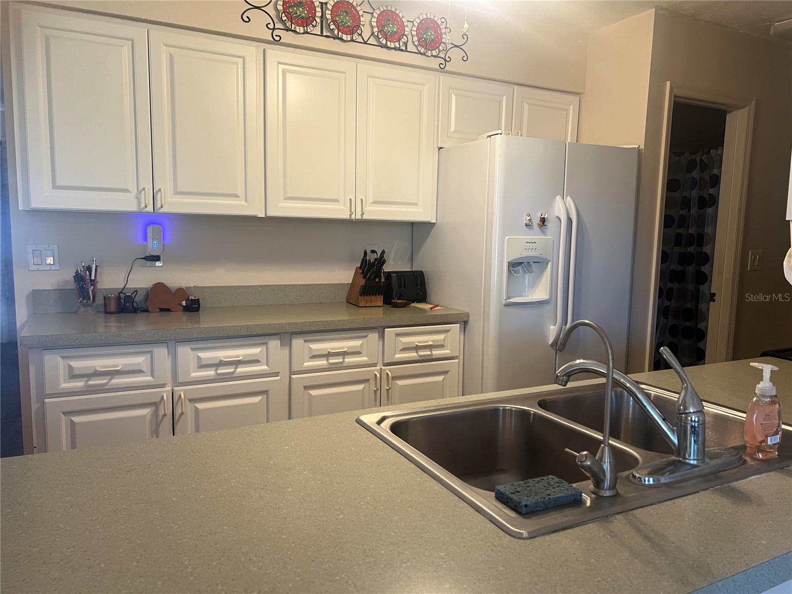 221 S VENICE BLVD, VENICE, FL, 34293