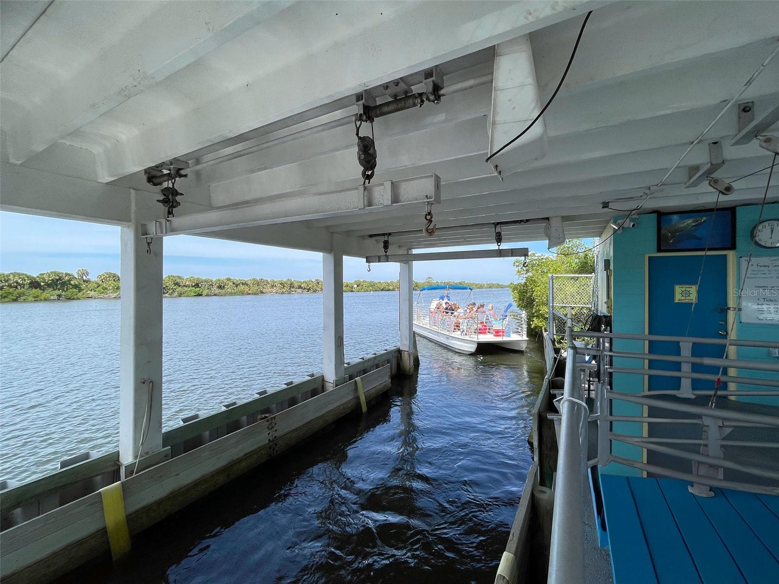 221 S VENICE BLVD, VENICE, FL, 34293