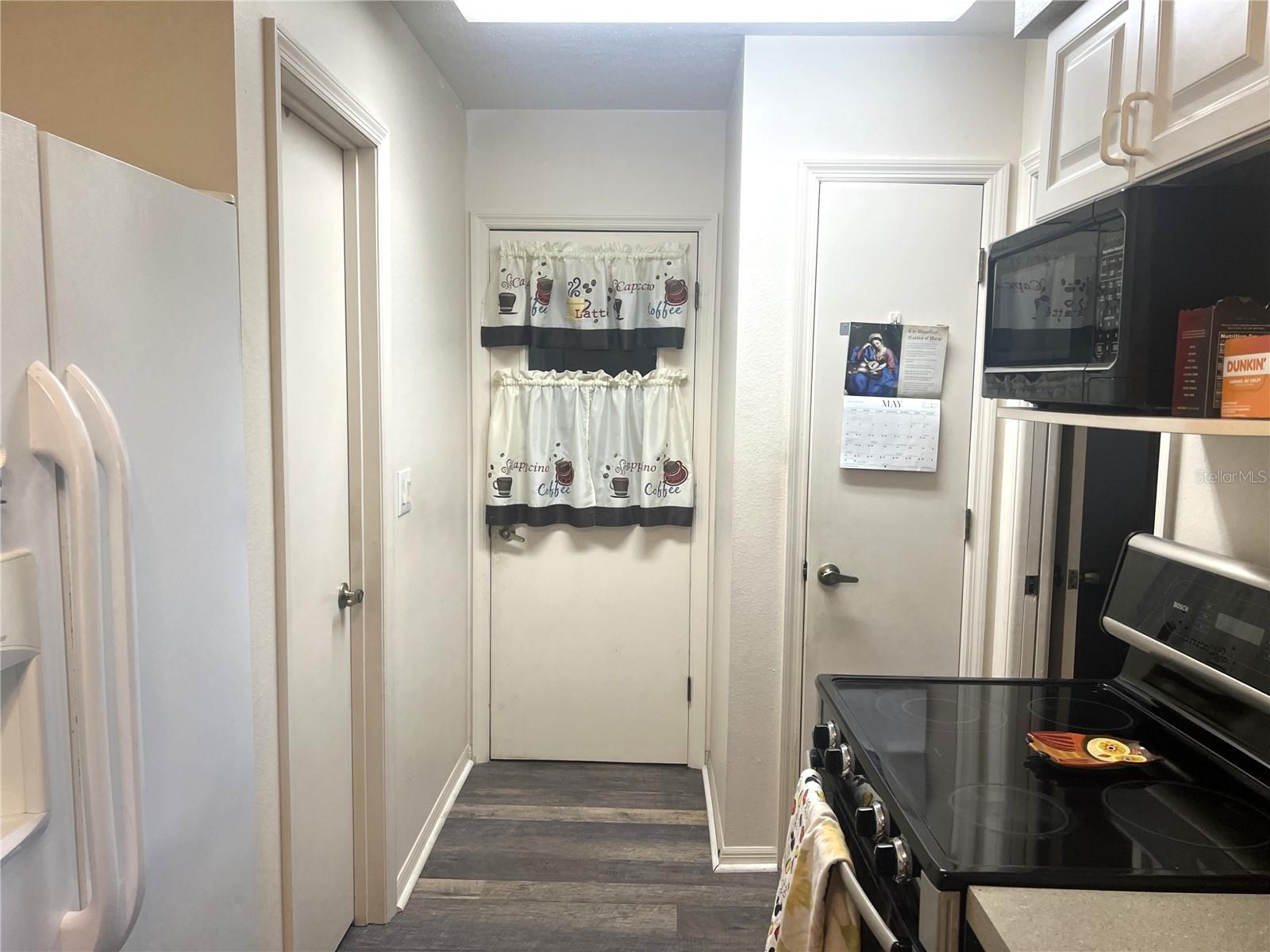 221 S VENICE BLVD, VENICE, FL, 34293