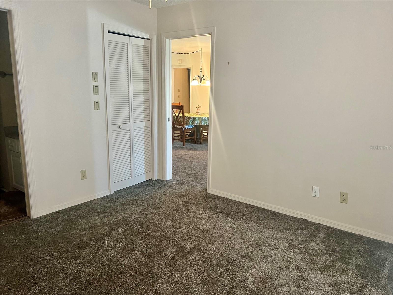 221 S VENICE BLVD, VENICE, FL, 34293