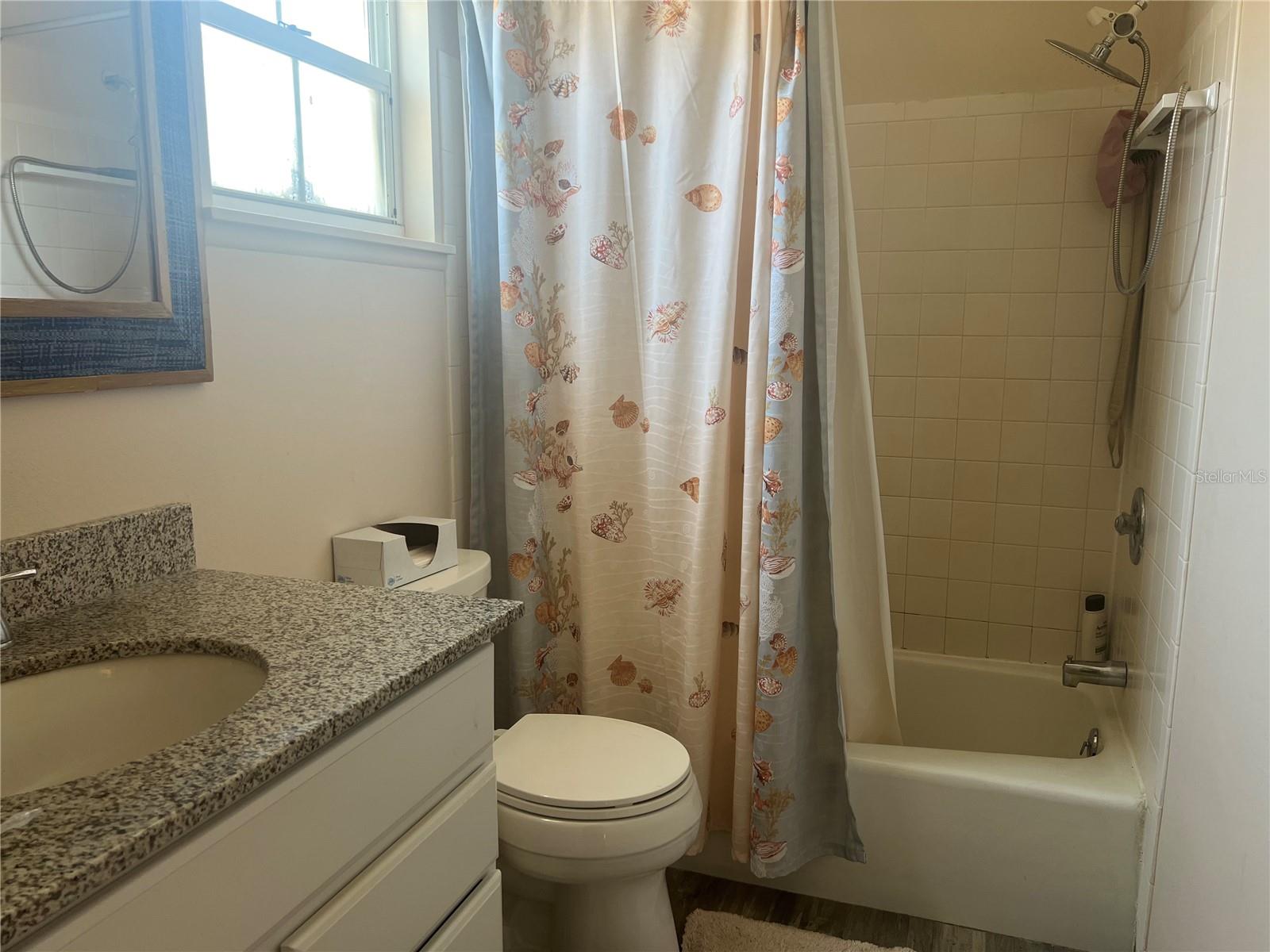 221 S VENICE BLVD, VENICE, FL, 34293