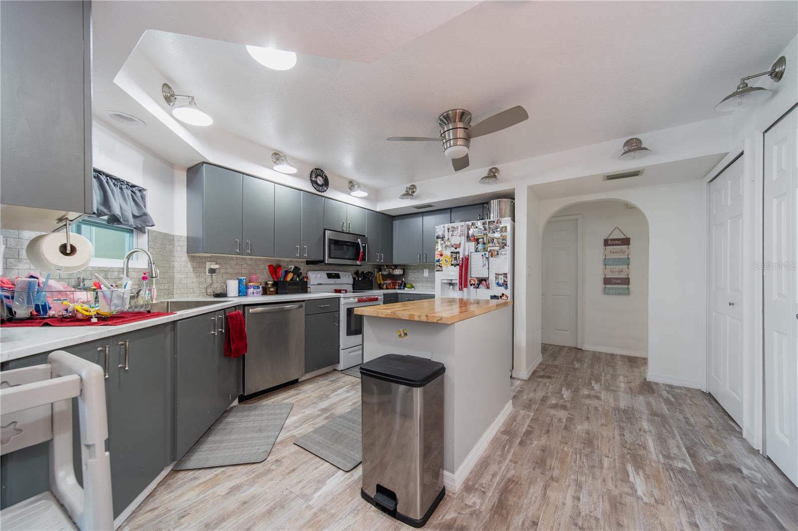 1157 BEAUMONT AVE, PORT CHARLOTTE, FL, 33948