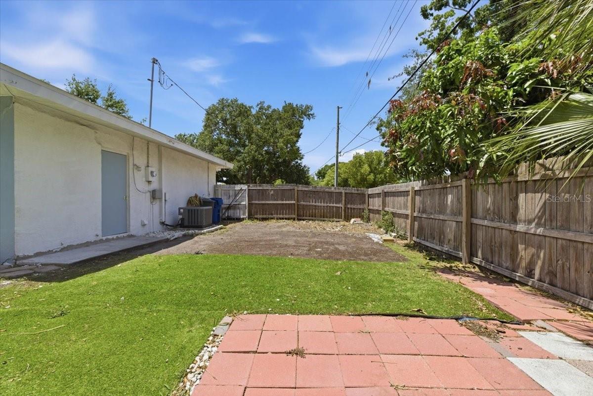 1317 LADY MARION LN, DUNEDIN, FL, 34698