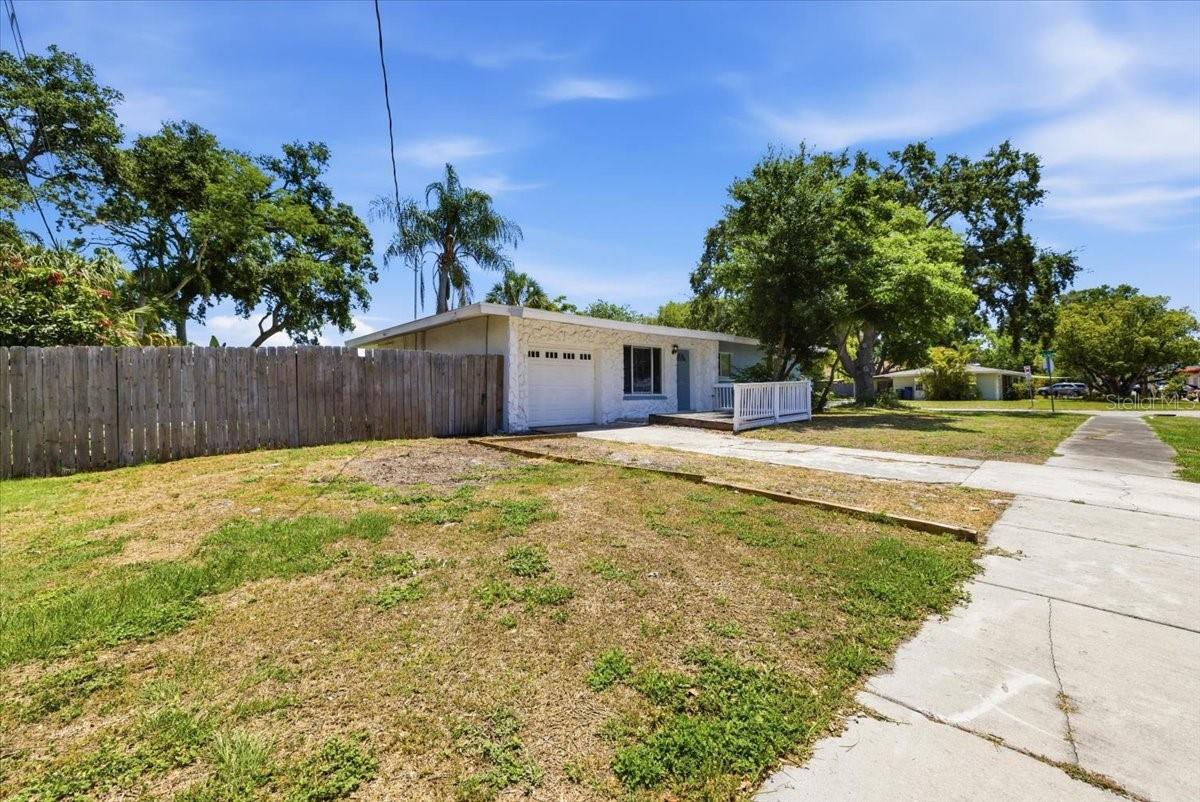 1317 LADY MARION LN, DUNEDIN, FL, 34698