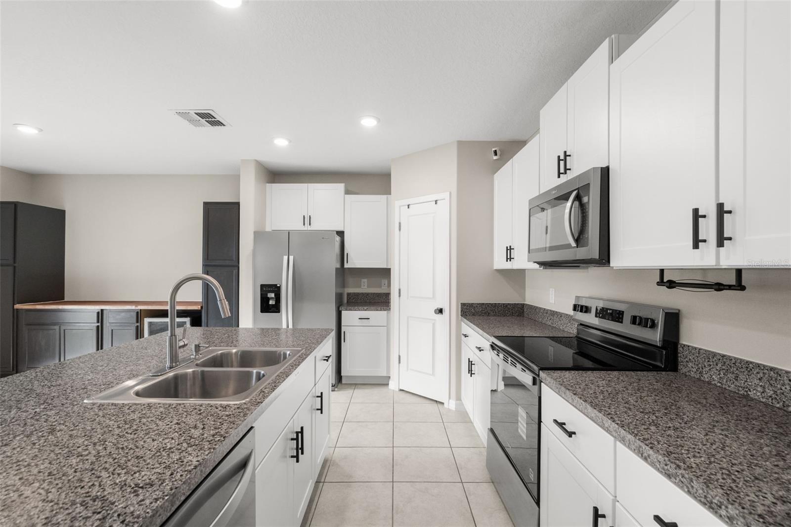 4529 ETERNAL PRINCE DR, SUN CITY CENTER, FL, 33573