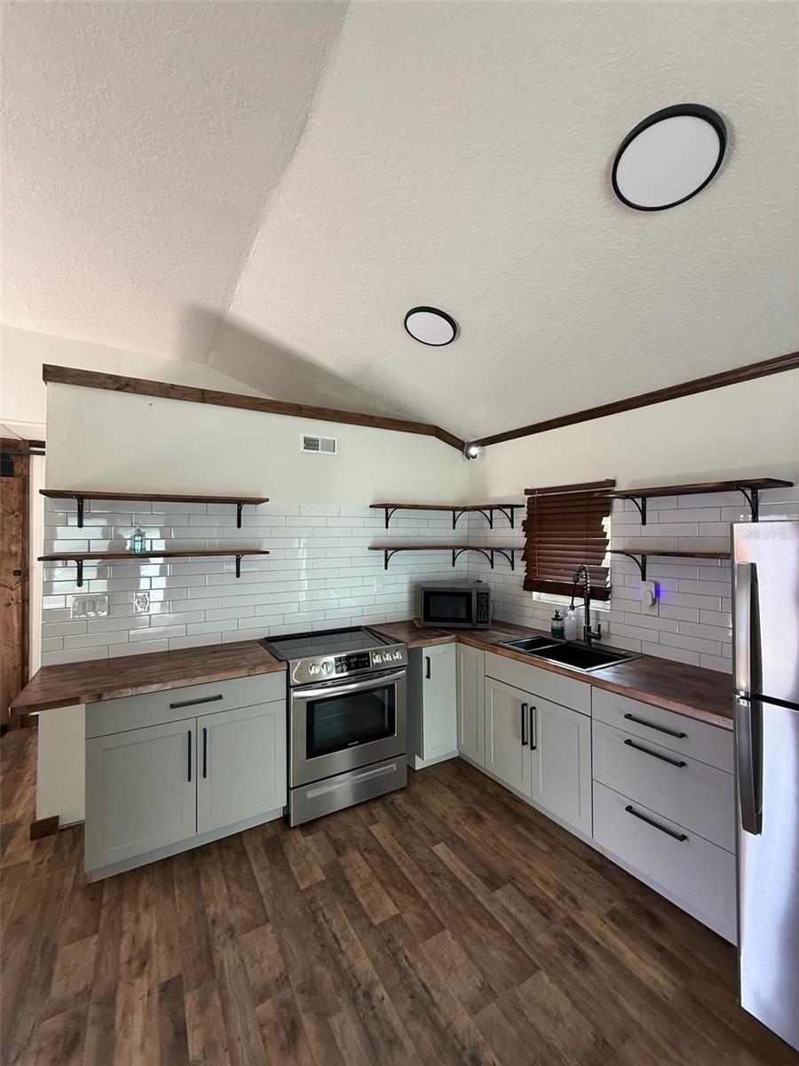 18312 HOLISTER RD, ORLANDO, FL, 32820