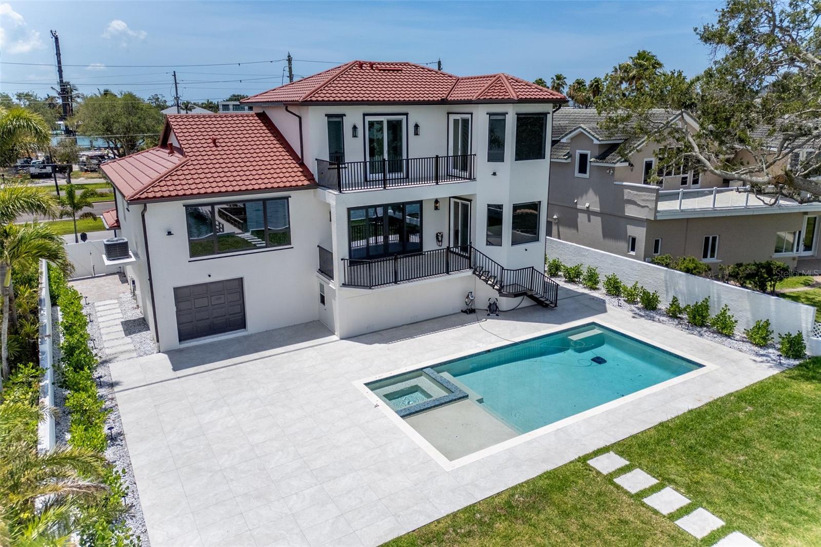 4 PARADISE LN, TREASURE ISLAND, FL, 33706