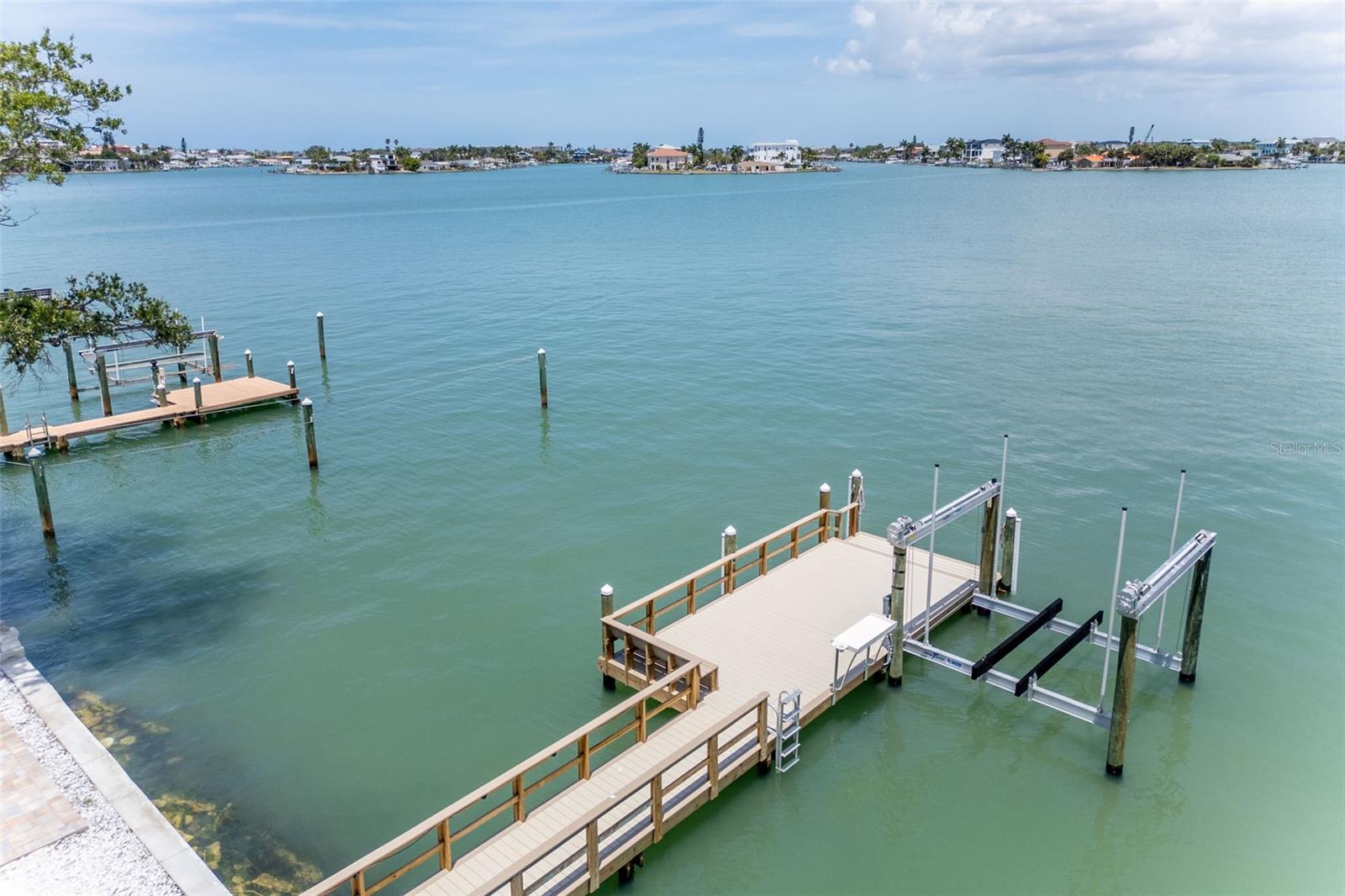 4 PARADISE LN, TREASURE ISLAND, FL, 33706