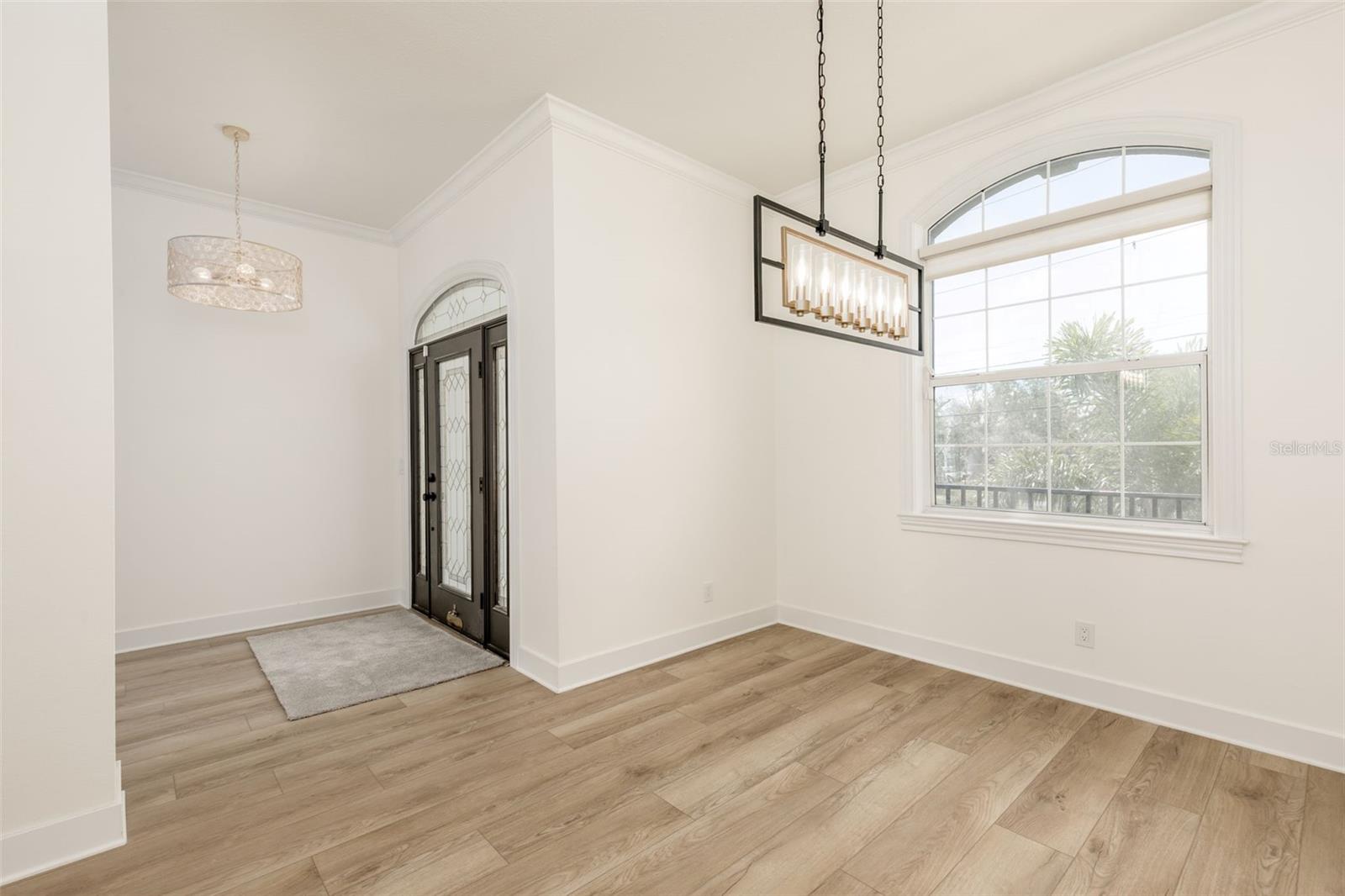 4 PARADISE LN, TREASURE ISLAND, FL, 33706