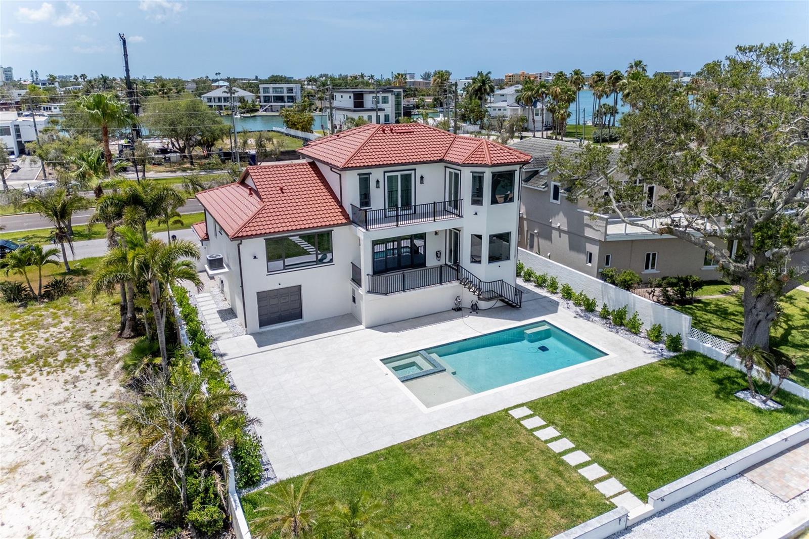 4 PARADISE LN, TREASURE ISLAND, FL, 33706