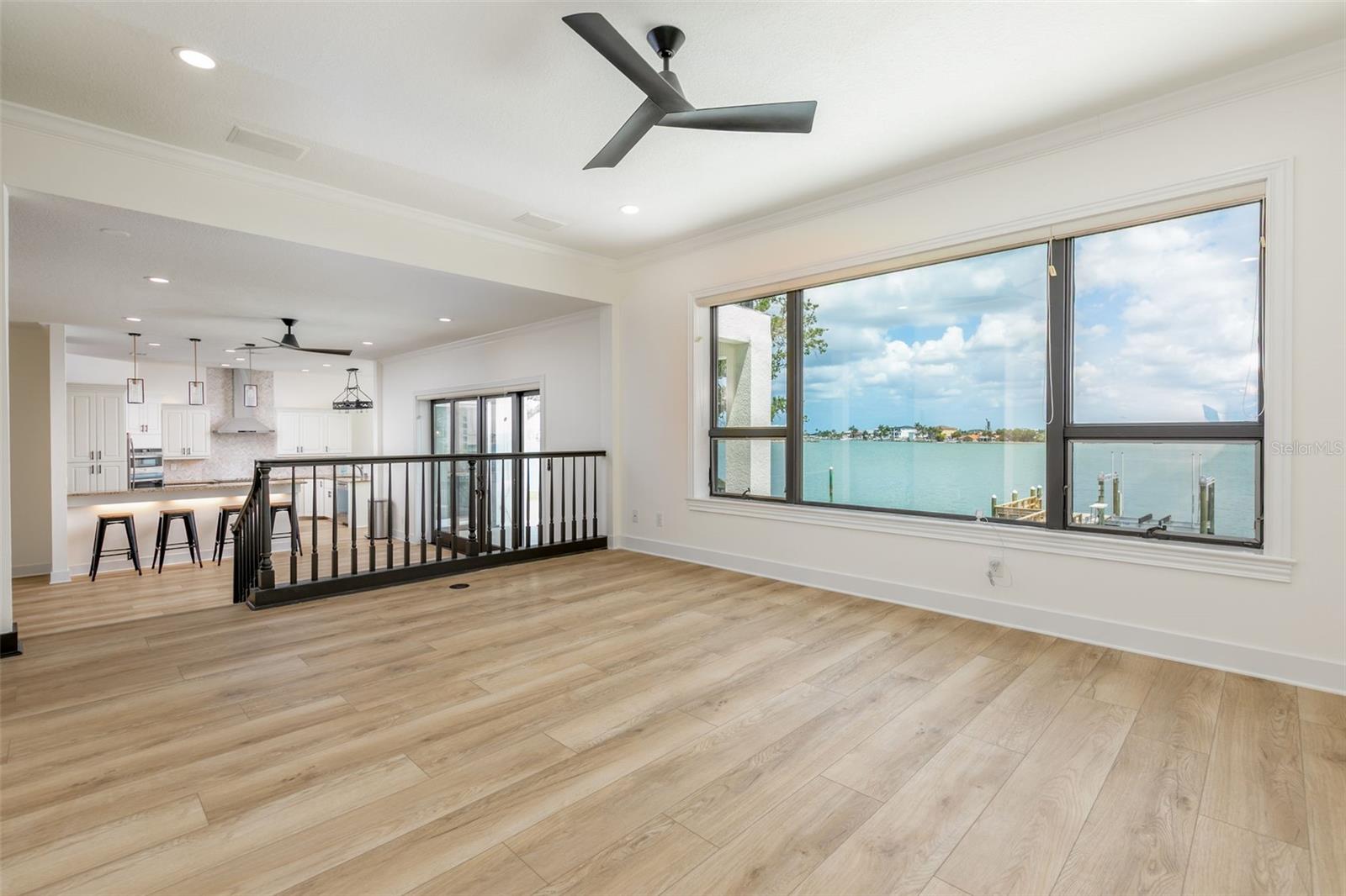 4 PARADISE LN, TREASURE ISLAND, FL, 33706