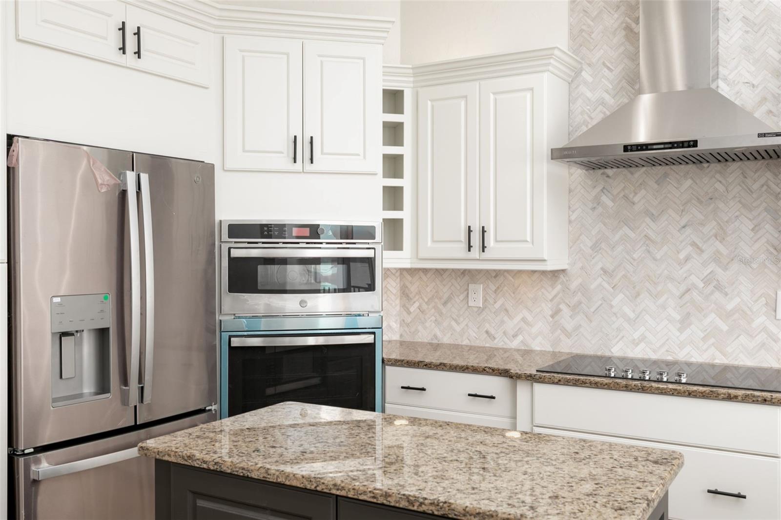 4 PARADISE LN, TREASURE ISLAND, FL, 33706