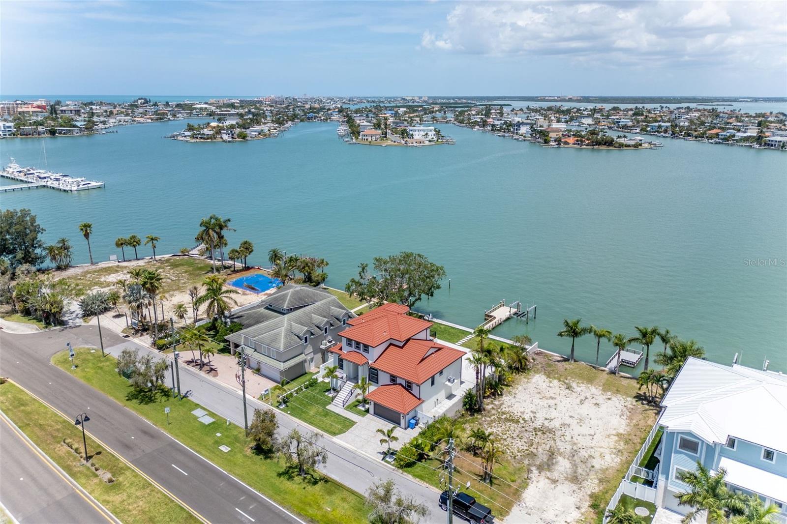 4 PARADISE LN, TREASURE ISLAND, FL, 33706