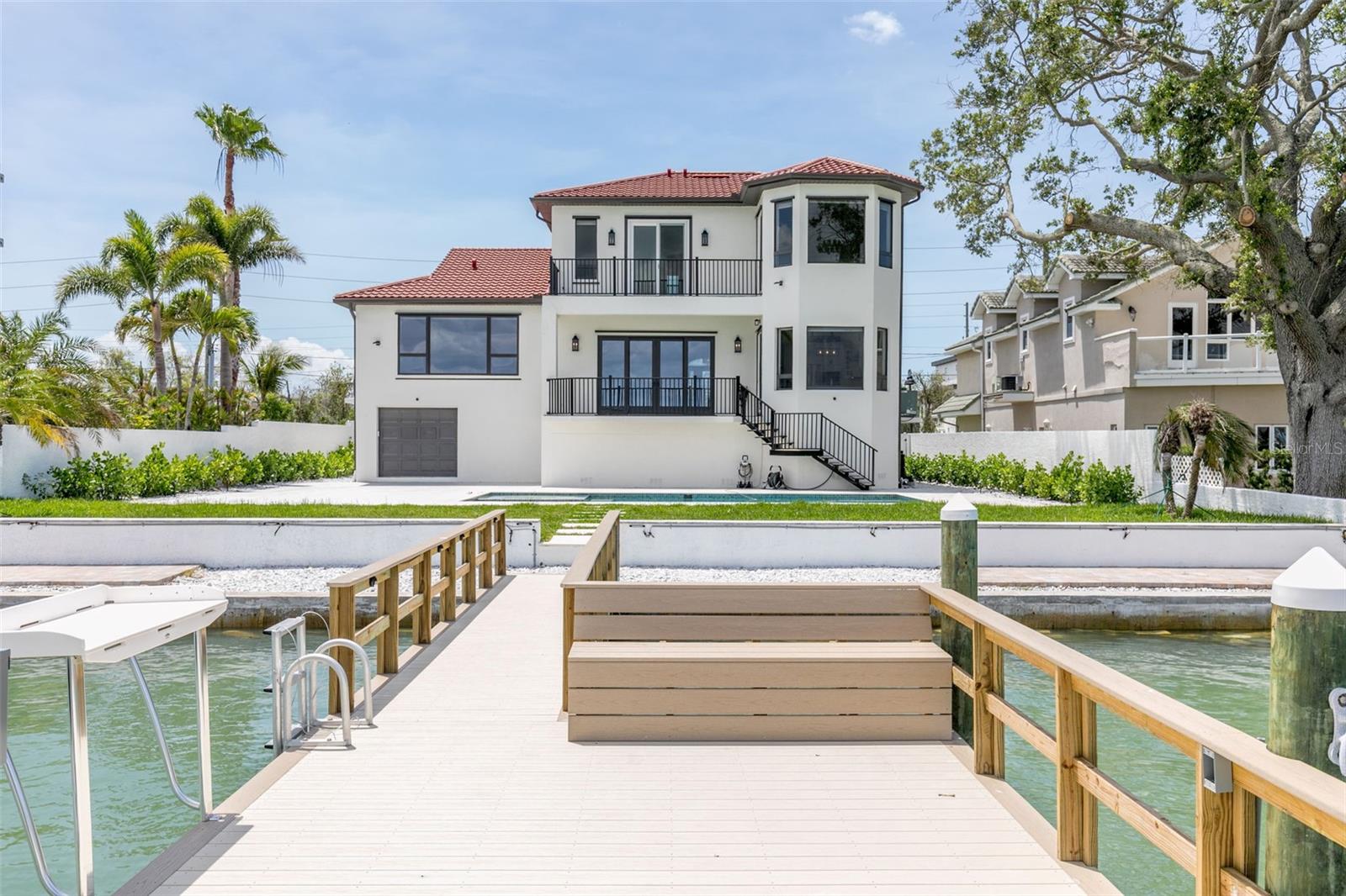 4 PARADISE LN, TREASURE ISLAND, FL, 33706
