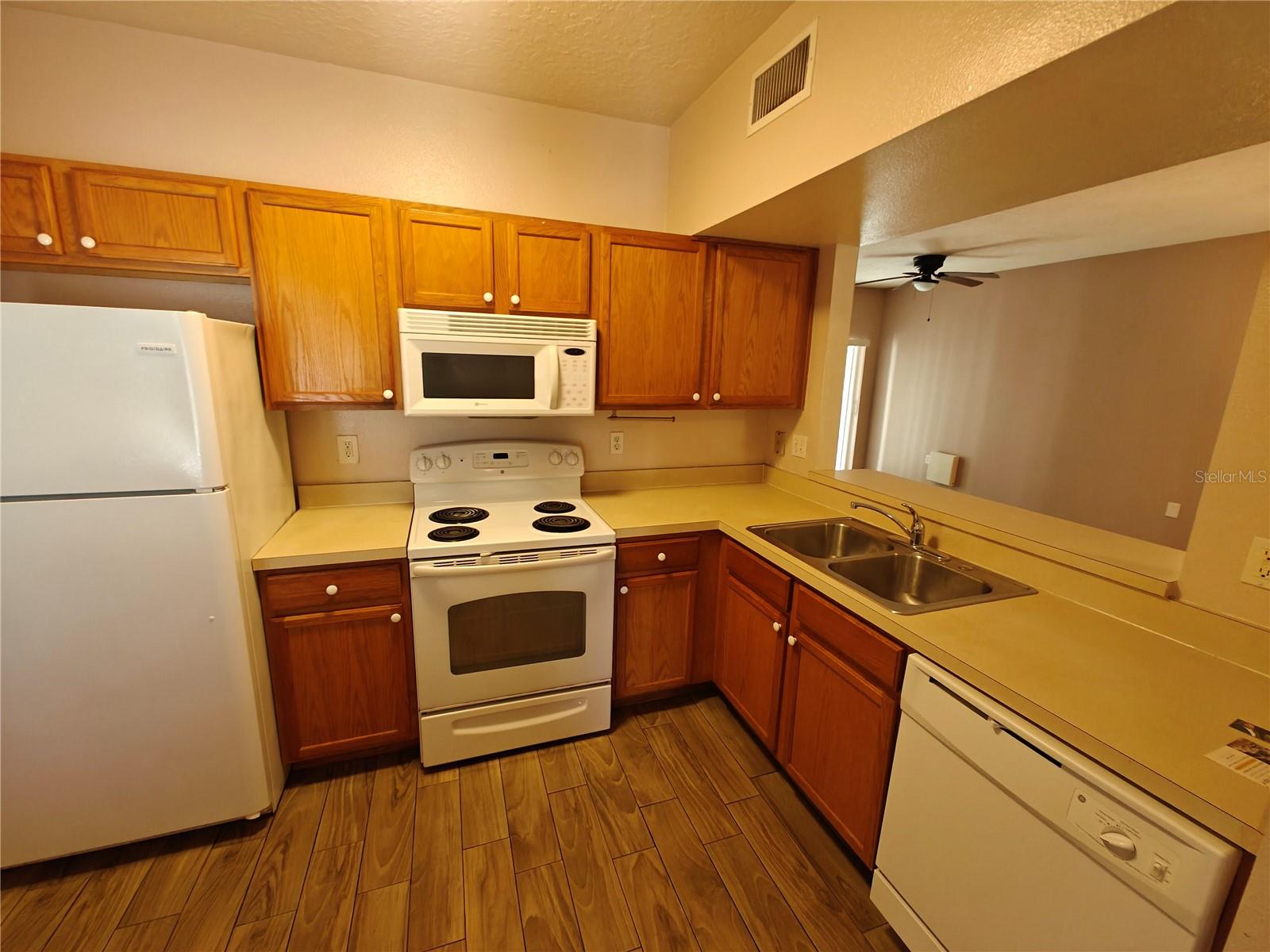 6022 PORTSDALE PL #102, RIVERVIEW, FL, 33578
