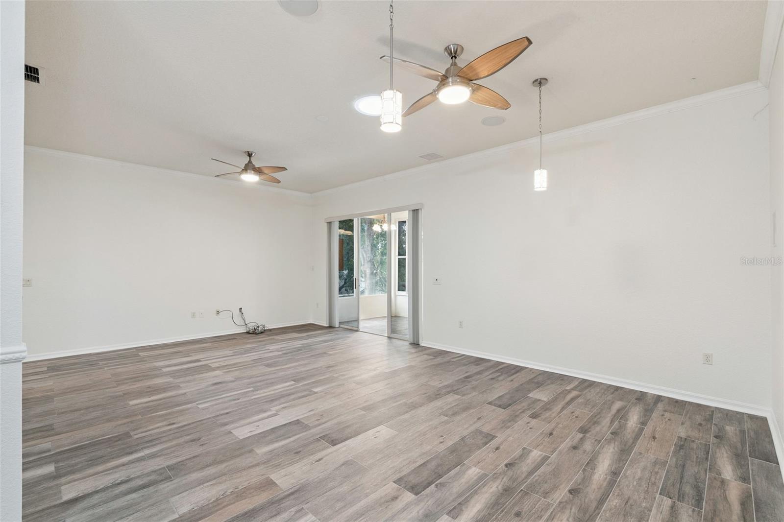 813 SUMMIT GREENS BLVD, CLERMONT, FL, 34711