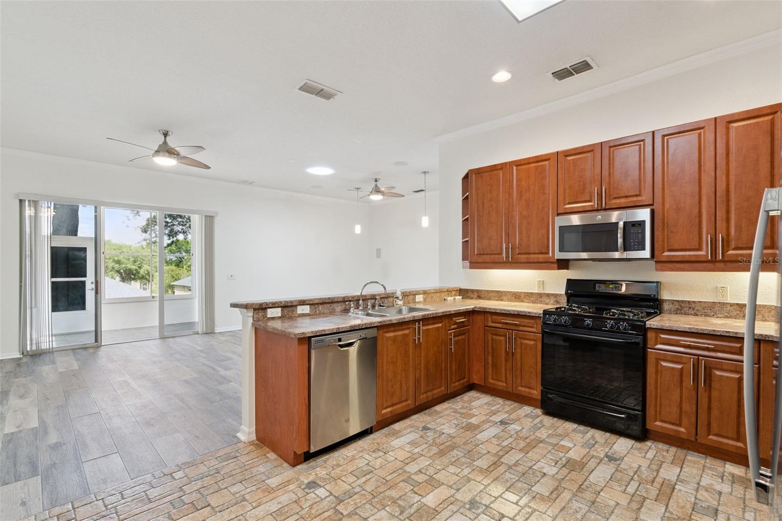 813 SUMMIT GREENS BLVD, CLERMONT, FL, 34711