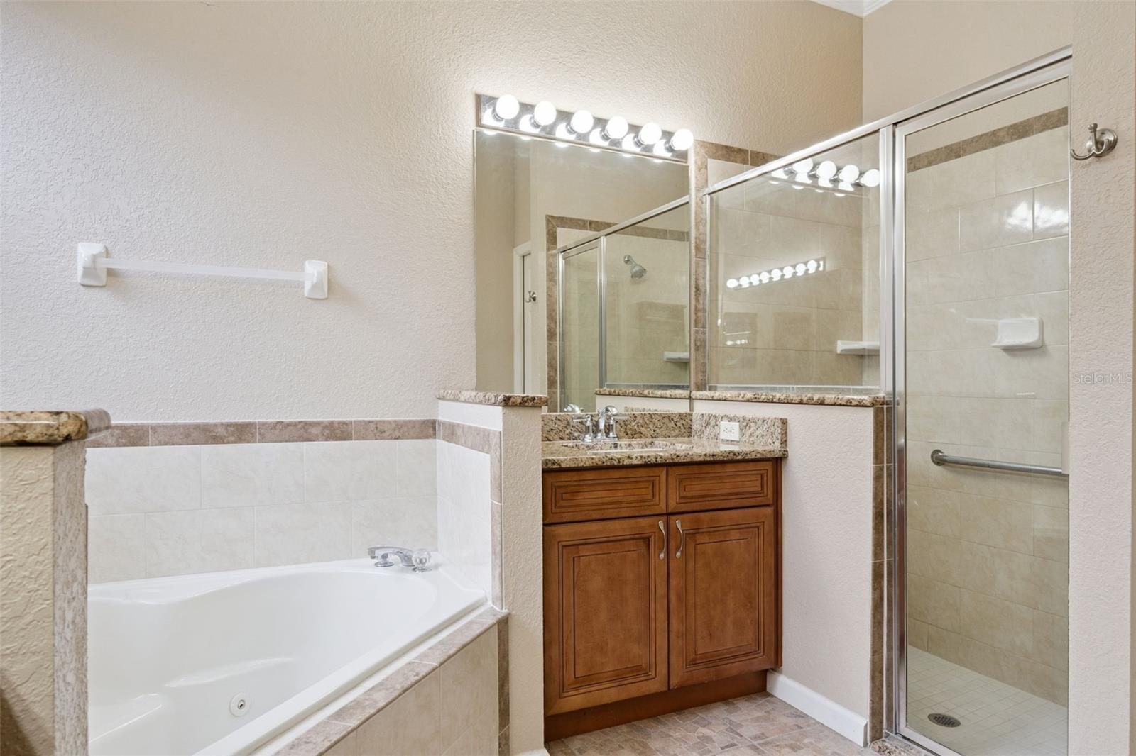 813 SUMMIT GREENS BLVD, CLERMONT, FL, 34711