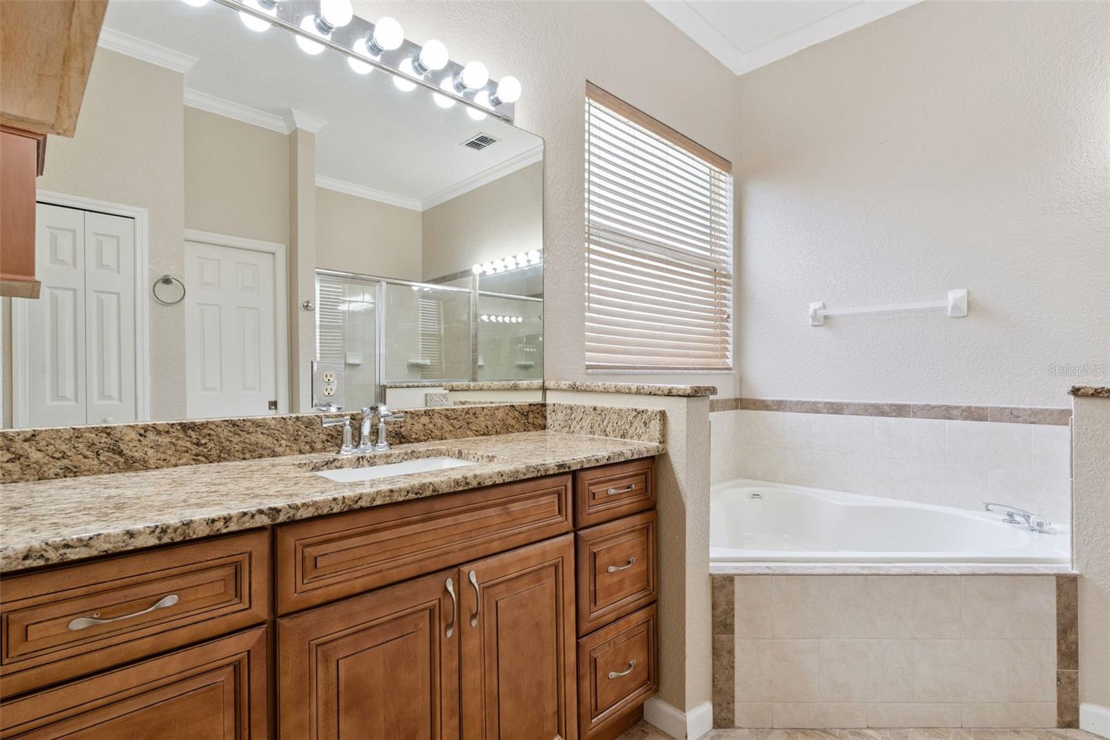 813 SUMMIT GREENS BLVD, CLERMONT, FL, 34711
