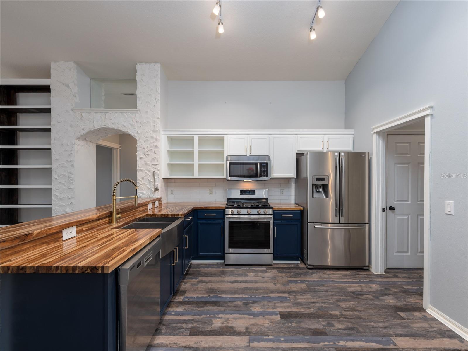 12541 BLAZING STAR DR, TAMPA, FL, 33626