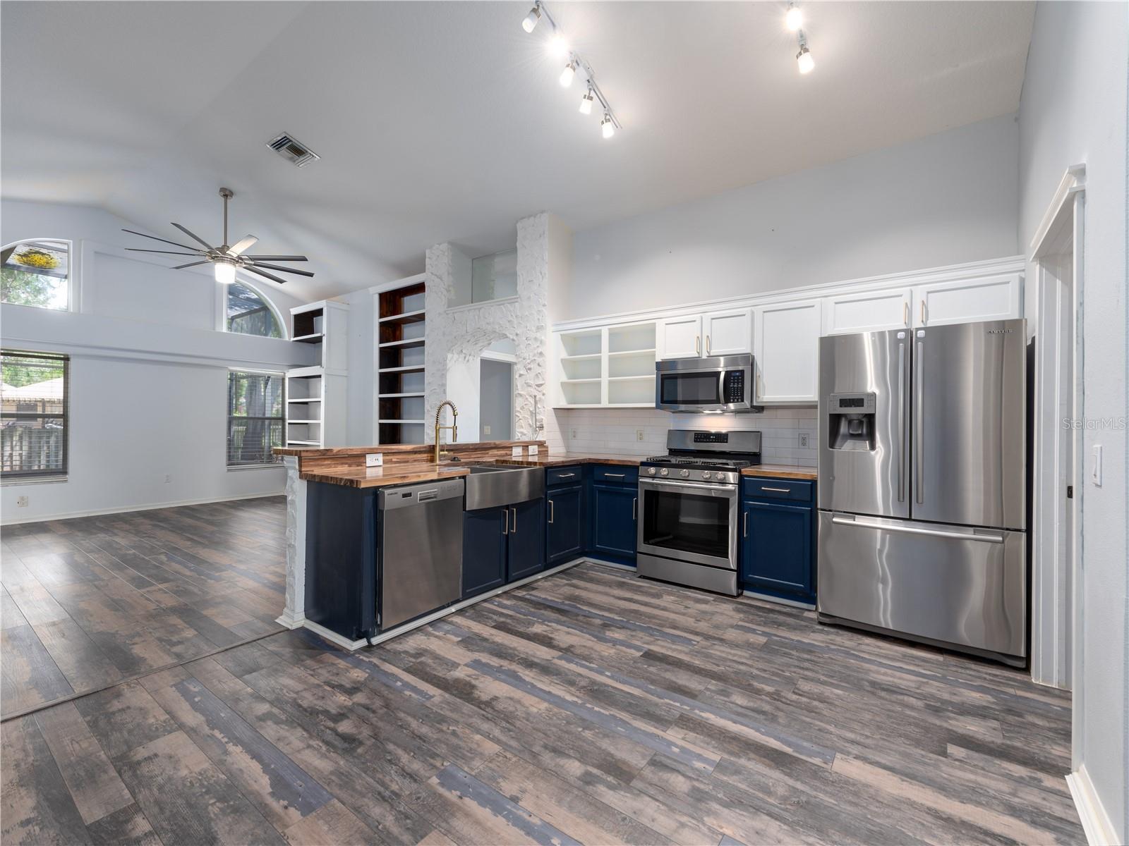12541 BLAZING STAR DR, TAMPA, FL, 33626