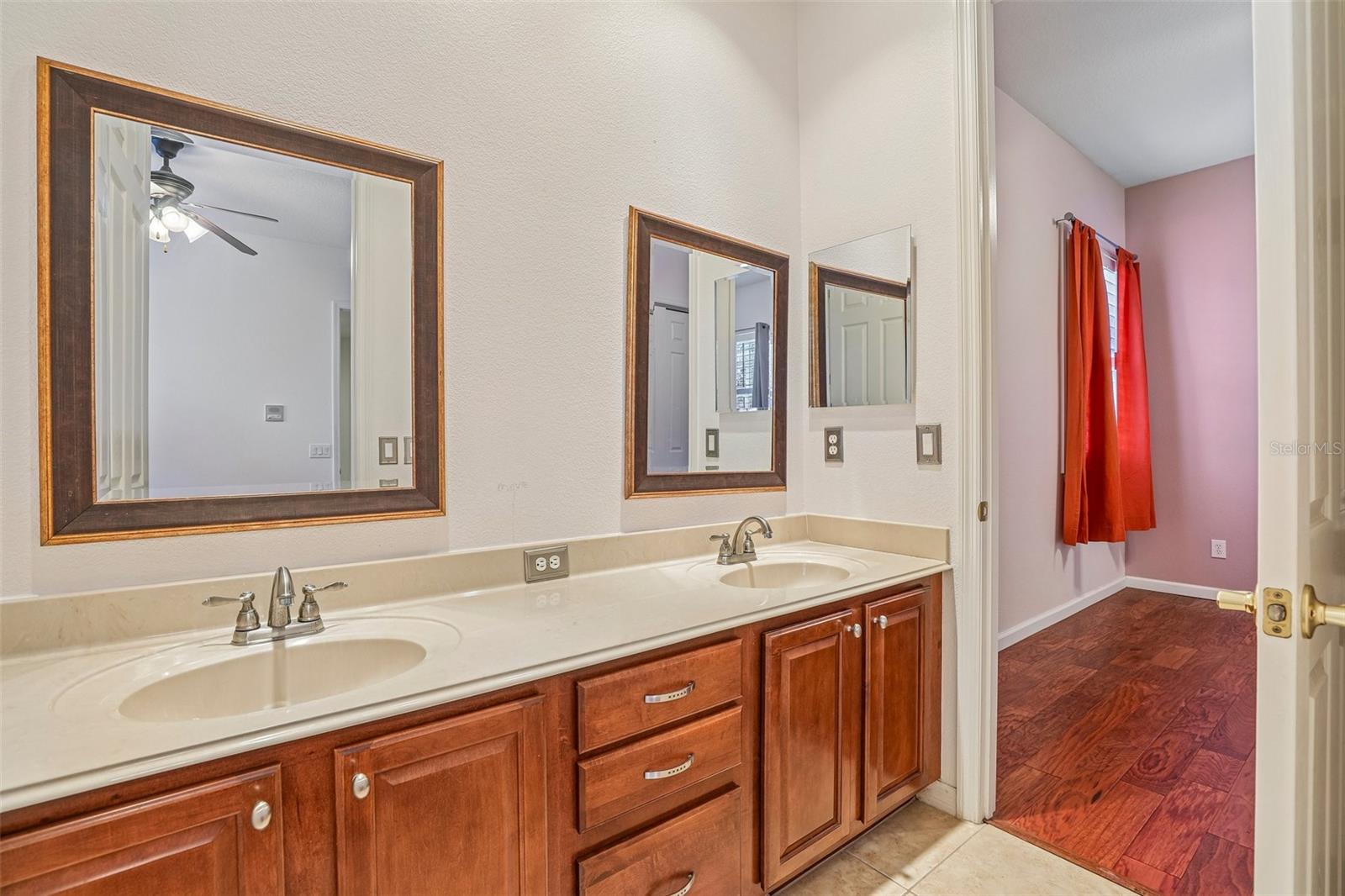 907 SPRING OAK CIR, ORLANDO, FL, 32828